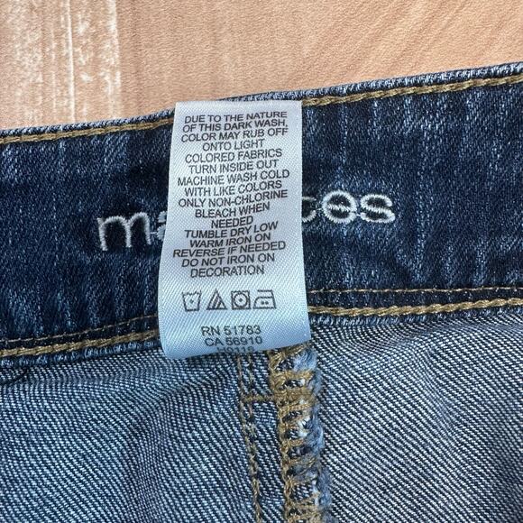 Maurices Medium Wash Denim Mid Rise Skinny Jeans Womens 9/10 Distressed Raw Hem - Picture 6 of 6